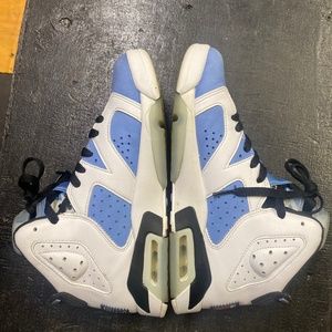 Nike Jordan Retro UNC